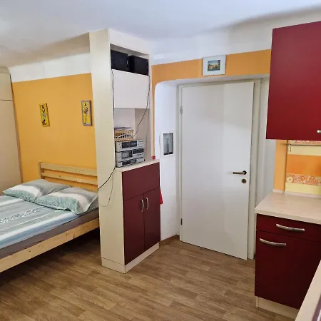 Apartment Studio Lotrist Radovljica